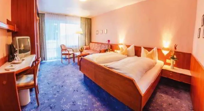 Alexa Hotel